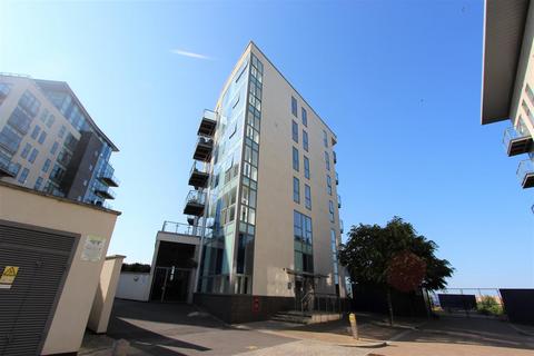 2 bedroom apartment to rent, Oarsman House, Greenhithe DA9