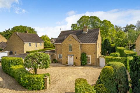 4 bedroom detached house for sale, Lime Tree Gardens, Boston Spa, Wetherby
