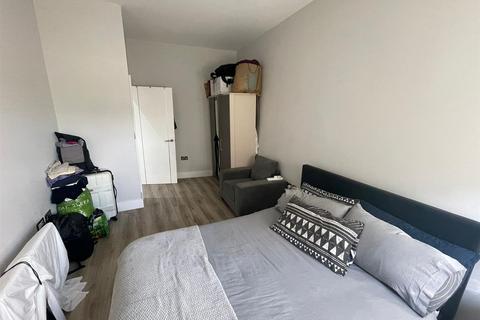 1 bedroom apartment to rent, Tapster Street, Barnet EN5