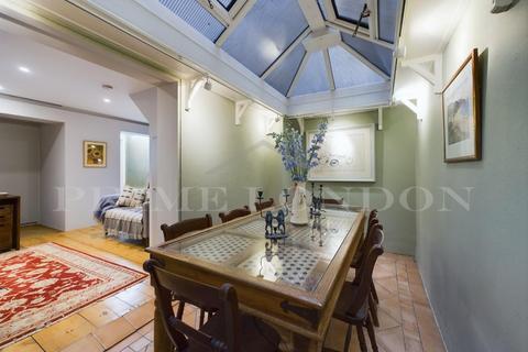 2 bedroom terraced house for sale, Winchester Street, London SW1V