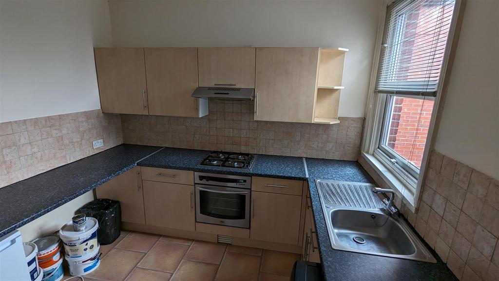 EASTNEY ROAD, SOUTHSEA, PO4 8DY 1 bed flat £775 pcm (£179 pw)