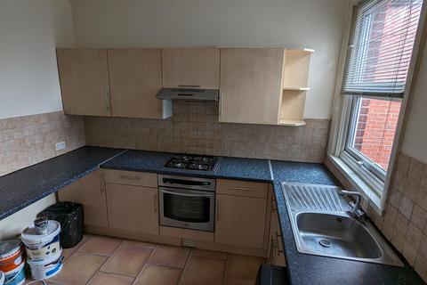 1 bedroom flat to rent, EASTNEY ROAD, SOUTHSEA, PO4 8DY