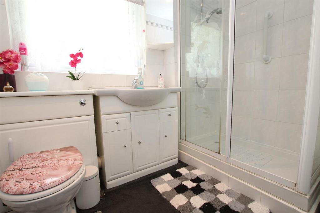 Family Bathroom / Shower Room