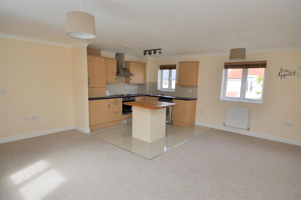 Spacious Open Plan Living/ Kitchen/ Dining Room