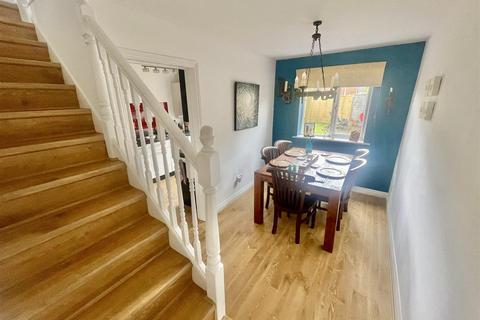 8 Jacobs Meadow, Portishead, Bristol, BS20 7LN