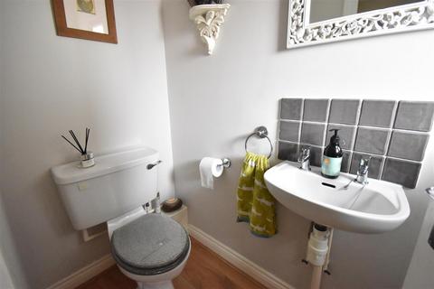 8 Jacobs Meadow, Portishead, Bristol, BS20 7LN