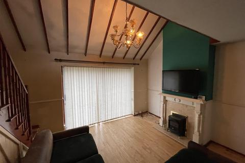 3 bedroom semi-detached house for sale, Gail Park, Wolverhampton