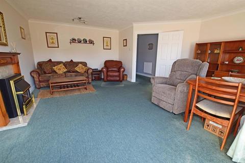 3 bedroom detached bungalow for sale, Shorefields, Gillingham