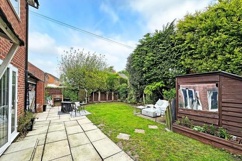 4 bedroom semi-detached house for sale, Grove Lane, Timperley