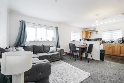 2 bedroom flat for sale, Elgar Avenue, Neasden