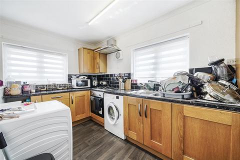 2 bedroom flat for sale, Elgar Avenue, Neasden