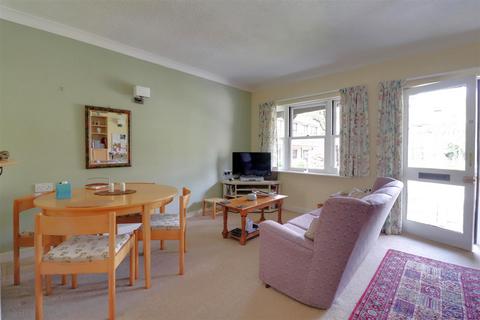 1 bedroom apartment for sale, Church Road, Stroud