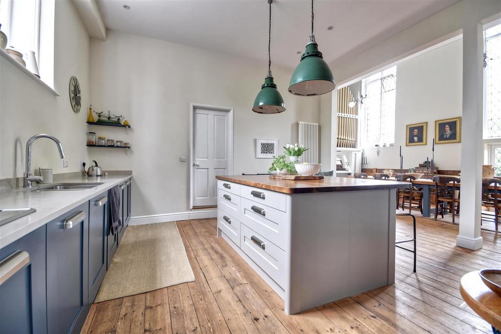 Kitchen / breakfast room