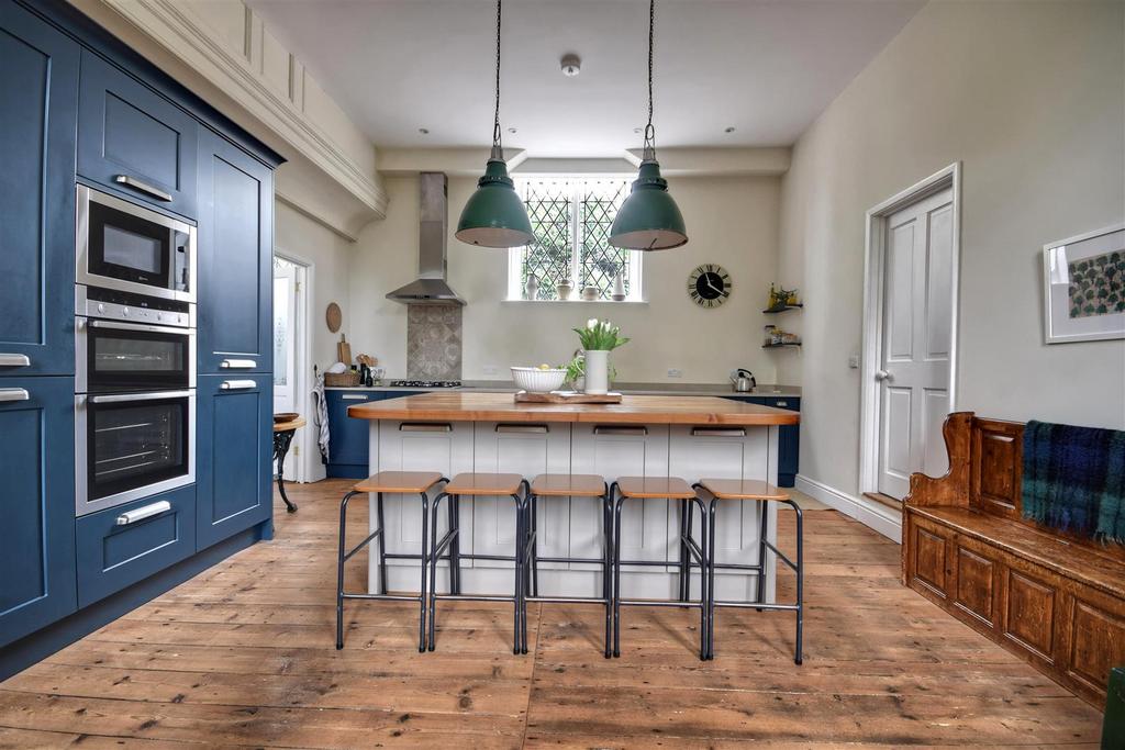 Kitchen / breakfast room