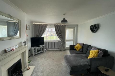64 Goss Drive, Street, BA16 0RR