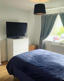 64 Goss Drive, Street, BA16 0RR
