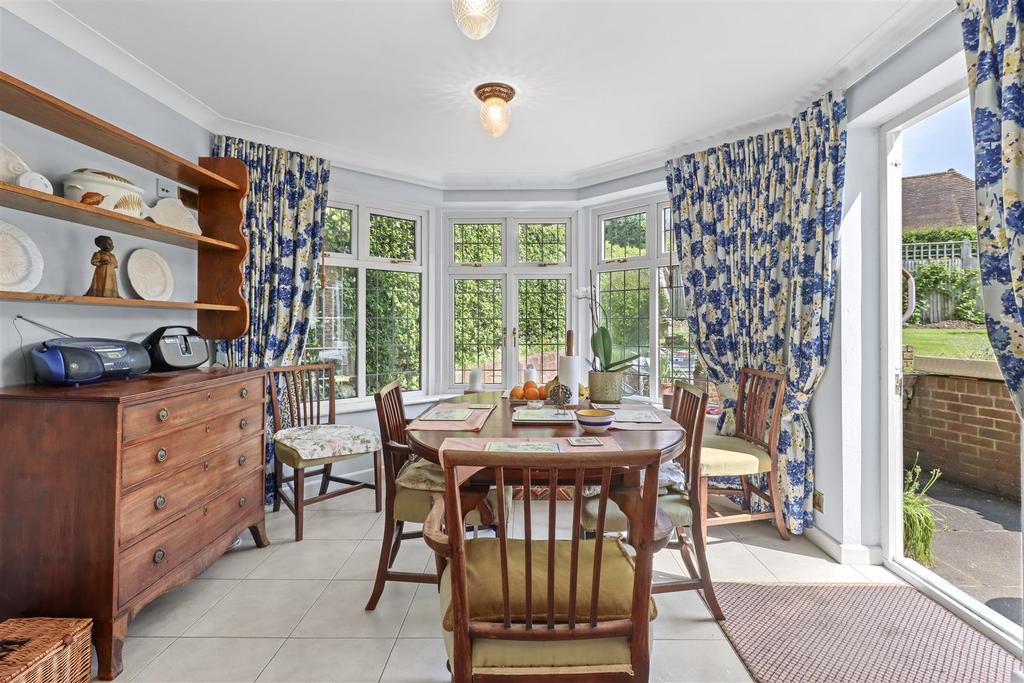Breakfast Room Area