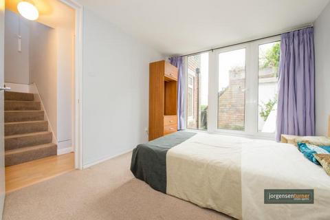 2 bedroom maisonette to rent, Alexandra Place, South Hampstead