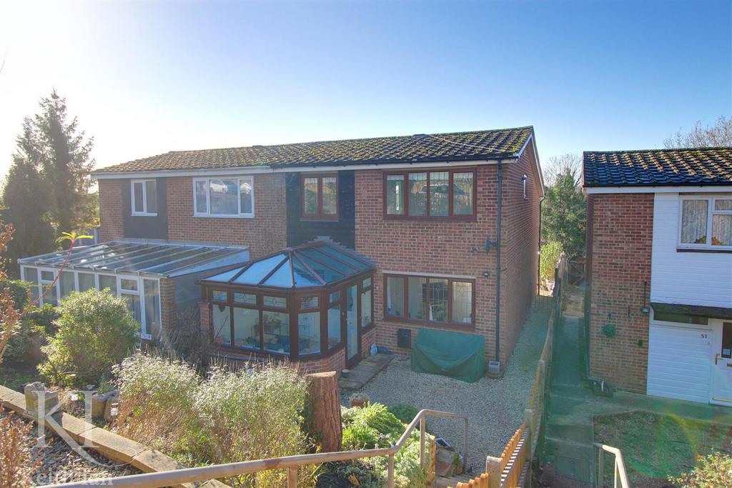 Chapelfields, Stanstead Abbotts 4 bed semi-detached house - £475,000