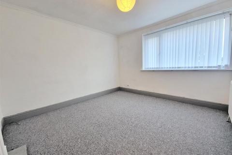 2 bedroom duplex to rent, Bristol Road South, Northfield