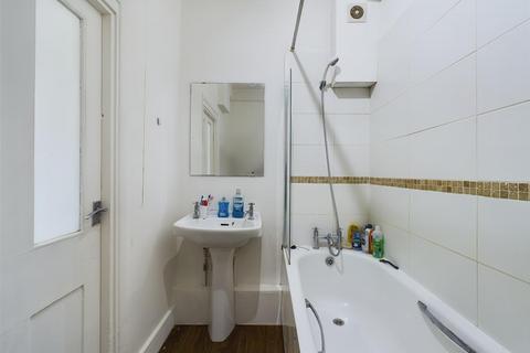 1 bedroom flat for sale, Ash Grove, Penge, London, SE20