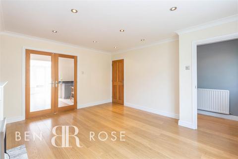 38 Kennett Drive, Leyland, PR25 3QX