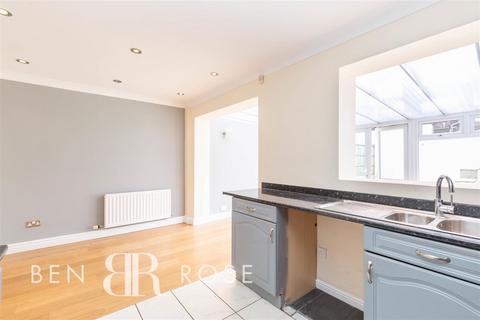 38 Kennett Drive, Leyland, PR25 3QX