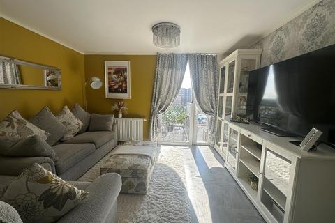 1 bedroom flat for sale, Ice House Quarter, Abbey Road, Barking