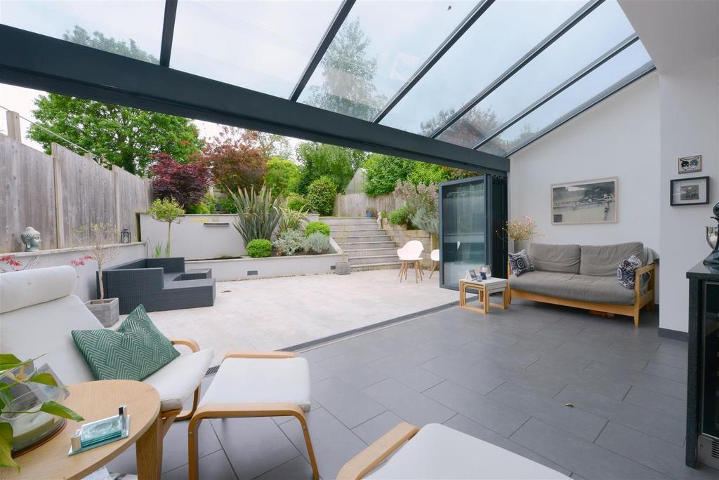 Woodfield Road, Copthorne, Shrewsbury 4 bed detached house for sale £