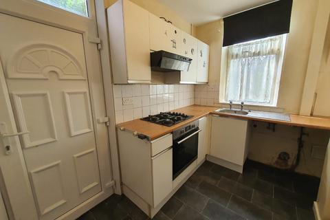 2 bedroom terraced house to rent, Apley Road, Hyde Park, DN1