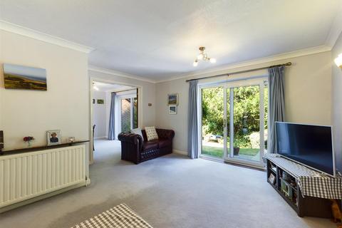 4 bedroom detached house for sale, Tindale Close, South Croydon