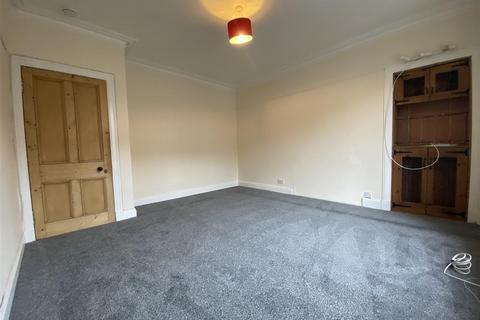2 bedroom flat to rent, Ballantine Place, Perth