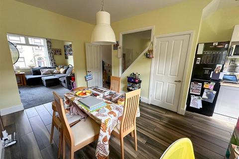 3 bedroom terraced house for sale, East Parade, Steeton
