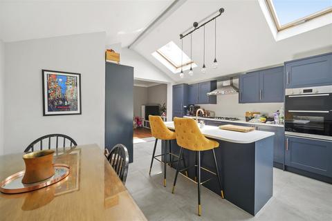 176 Sandhurst Road, London, SE6 1XD