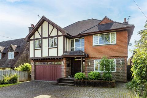 5 bedroom detached house for sale, 3,000 sq ft home on sought after private close | Greenways, Haywards Heath