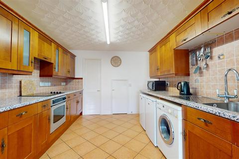 68 Allerton Crescent, Bristol, BS14 9PX