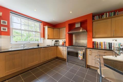 Dean House Clanage Road, Bristol, BS3 2JX