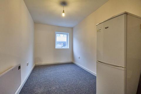 2 bedroom ground floor flat to rent, High Street, Earl Shilton