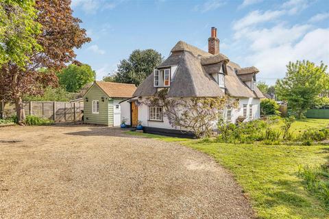 4 bedroom cottage for sale, Stubbins Lane, Gazeley CB8