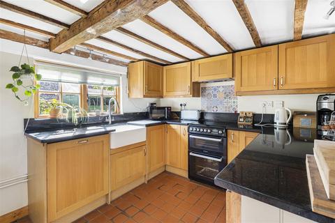 4 bedroom cottage for sale, Stubbins Lane, Gazeley CB8