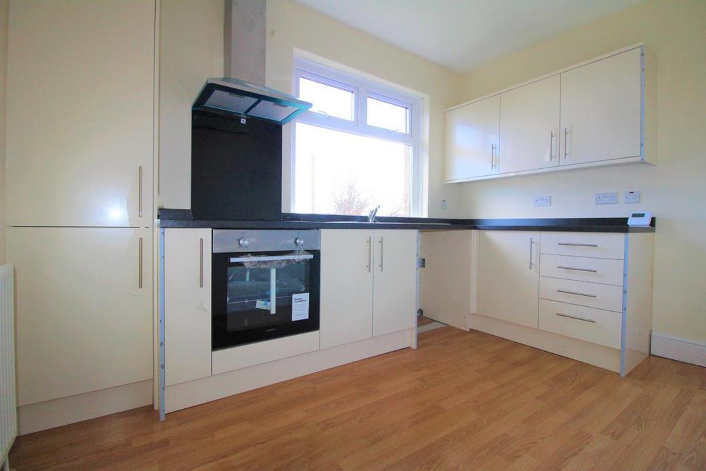 Closefield Grove, Monkseaton, Whitley Bay 2 bed flat to rent £700 pcm
