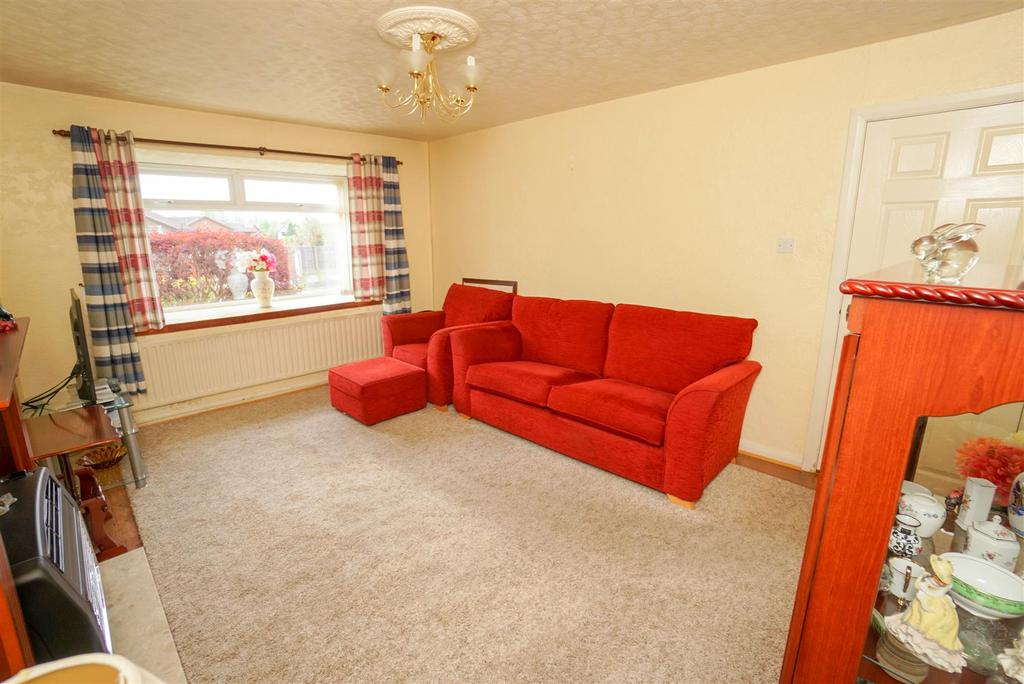 LOUNGE 1 (1 of 1).jpg