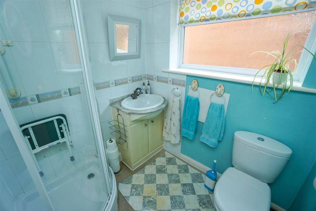 SHOWER (1 of 1).jpg