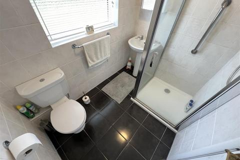 12 Sandham Grove, Wirral, CH60 1XP