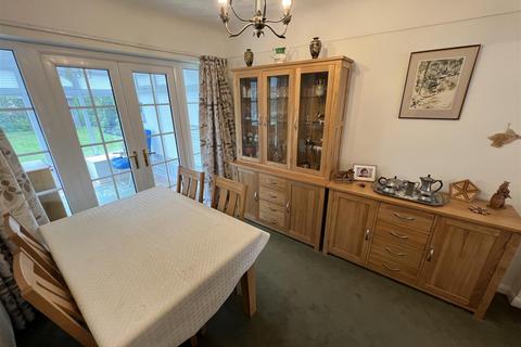 12 Sandham Grove, Wirral, CH60 1XP