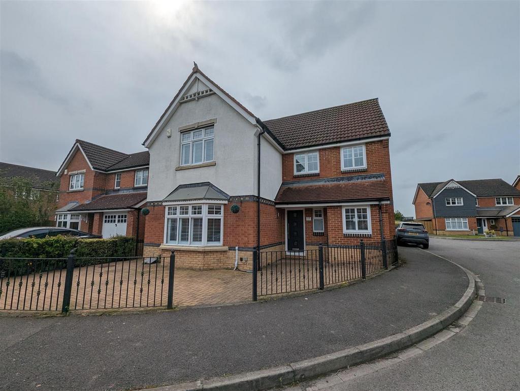 Newquay Close, Darlington 4 bed detached house for sale £330,000