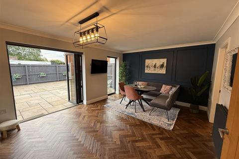 4 bedroom detached house for sale, Newquay Close, Darlington