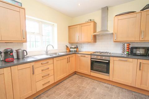 151 Banstead Road South, Sutton, SM2 5LL