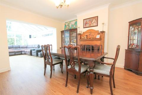 151 Banstead Road South, Sutton, SM2 5LL