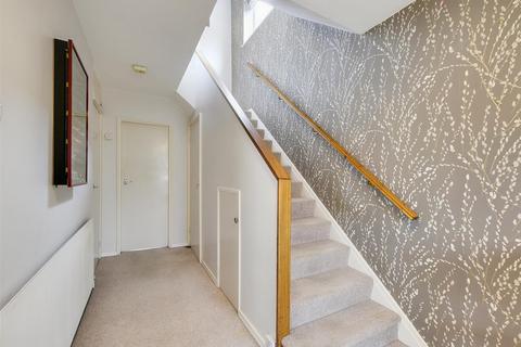 95 Appledore Avenue, Nottingham, NG8 2RW